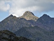 47 Zoom verso il Tre Signori al centro con Giarolo a sx e Pizzo Paradiso a dx